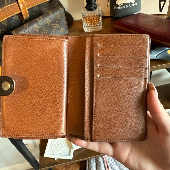 Louis Vuitton wallet - Picture 2 of 2